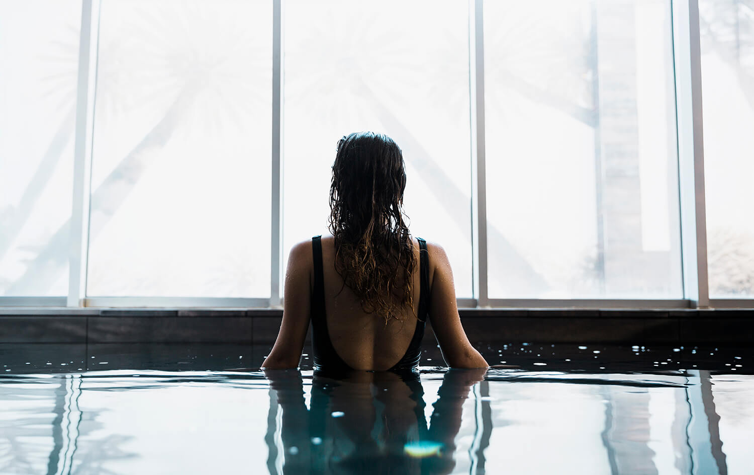 Calm wellness retreat with hot and cold baths